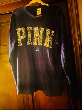 💕VS Pink bling long sleeve campus tee
